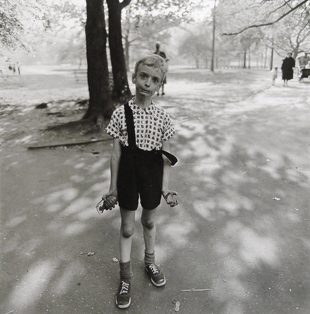 Diane Arbus, Child with a toy hand grenade in Central Park, New York, 1962
