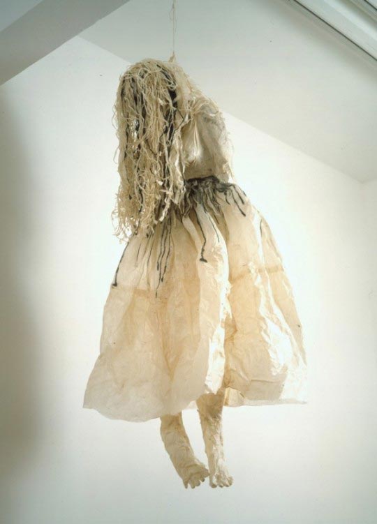 Kiki Smith, Hanging woman, 1992 ©