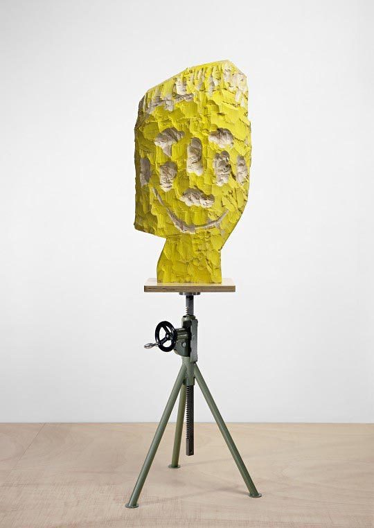 Frau aus dem Suden / Femme du Sud, 1990, Erable et tempera, 102 x 55 x 17 cm, Bayerische Staatsgemäldesammlungen,, München, Udo und Annette Brandhorst Stiftung, Munich, Photo : Jochen Littkemann, Berlin © Georg Baselitz