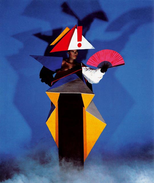 Jean-Paul Goude, Robe de maternité d’inspiration constructiviste, en collaboration avec Antonio Lopez, New York, 1980