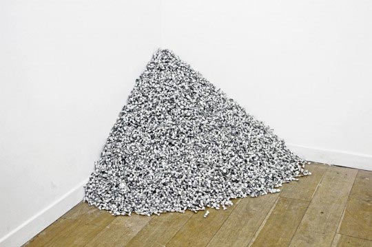 Simon Nicaise, Untitled (Placebo), d'apres une piece de Felix Gonzalez-Torres, 2010 