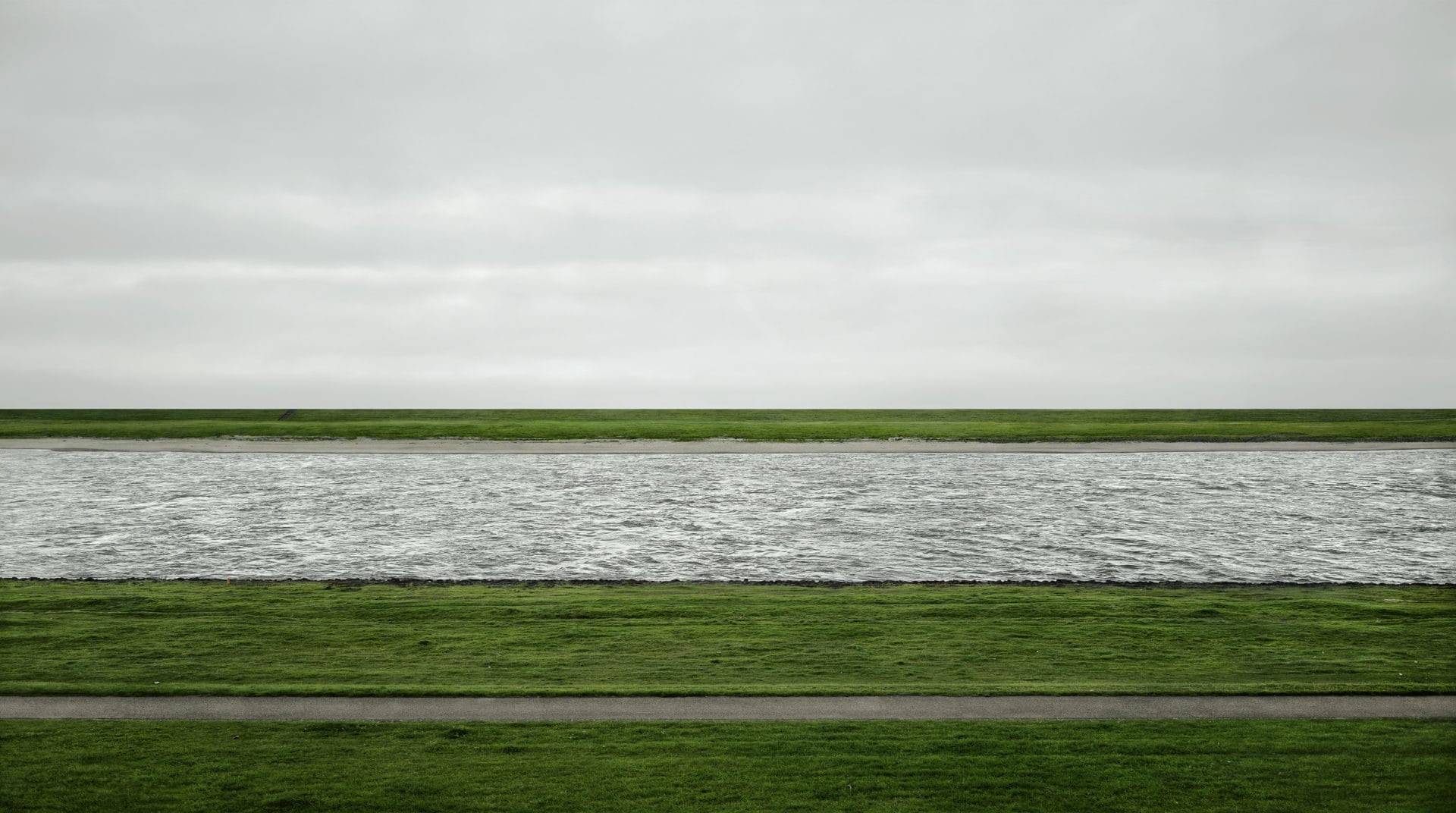 Andreas Gursky, Rhein II, 1999