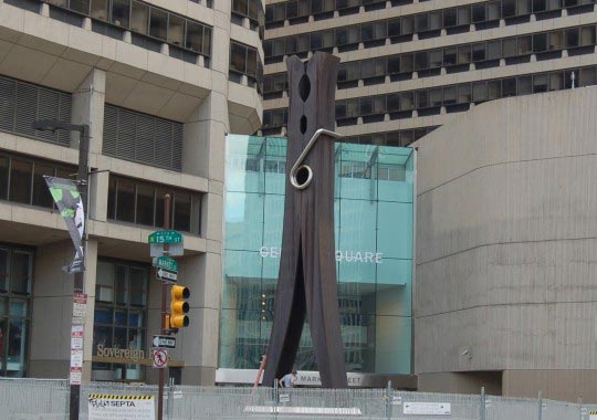 Claes Oldenburg, Clothespin, 1976