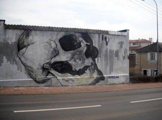 Fred Calmets, Vanity & skull in the city, Technique mite, 2010 