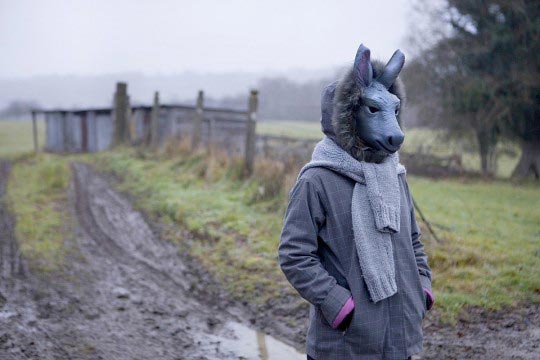 Marie Hudelot, Ânesse quittant la ferme.