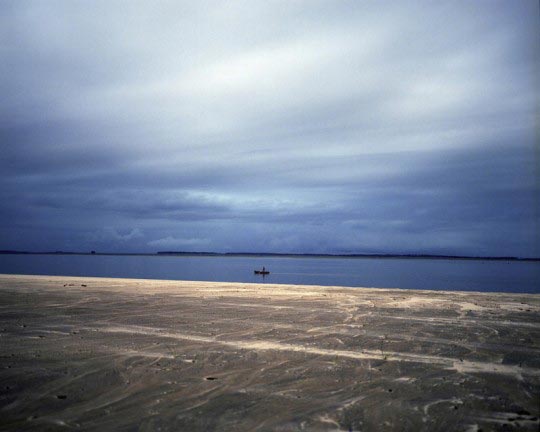 Martin Barzilai, Lac artificiel en plein centre du pays. Prise de vue realisee depuis la plage de San Gregorio de Polanco. Uruguay. mars 2006, Martin Barzilai/Sub.Coop