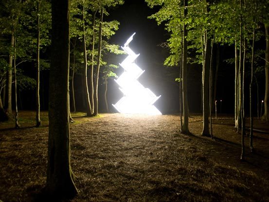 Yochai Matos, Flame (Gate), Light installation