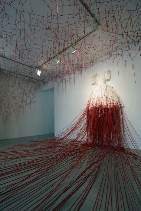 © Chiharu Shiota, Dialogue with Absence, Kenji Taki Gallery, Tokyo