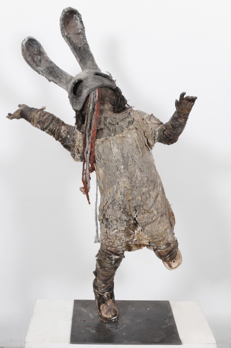 Paul toupet, Saute!, 2012, papier mâché et technique mixte.