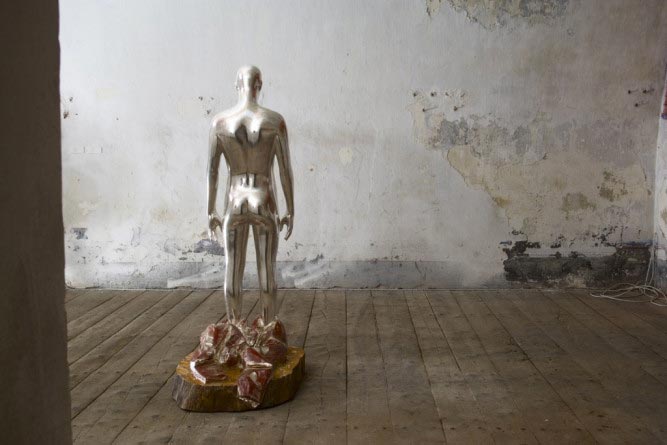 Aron Demetz, Metamorphosis, Cedarwood and Silverleaf