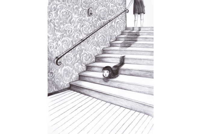 Virginia Mori, down the stairs