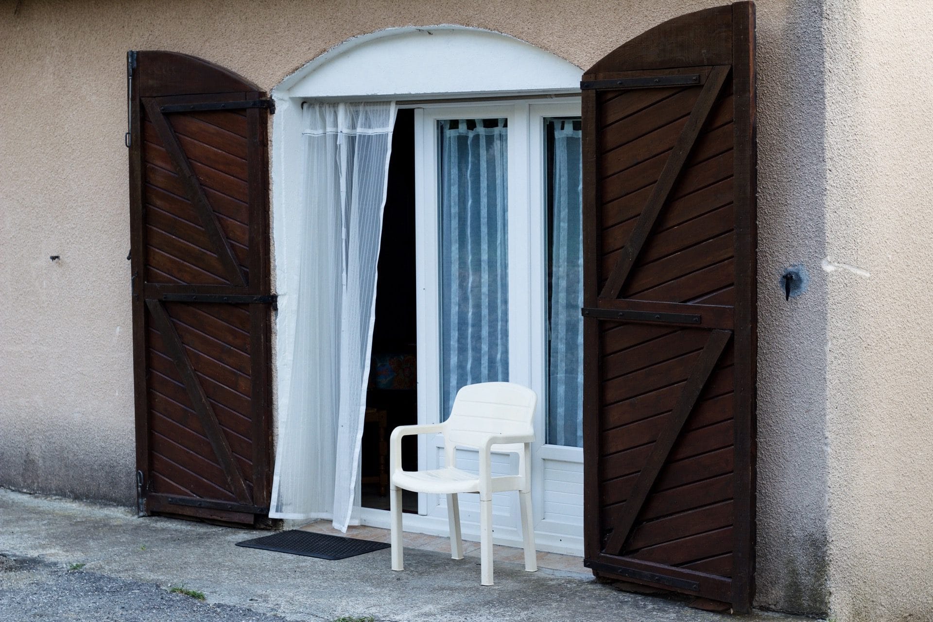 © Caroline Nasica, Série « Tocchisu, village de souvenirs », La Sieste